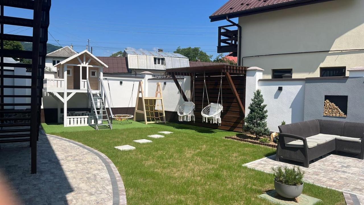 Гірський Кришталь Leilighet Skole Eksteriør bilde